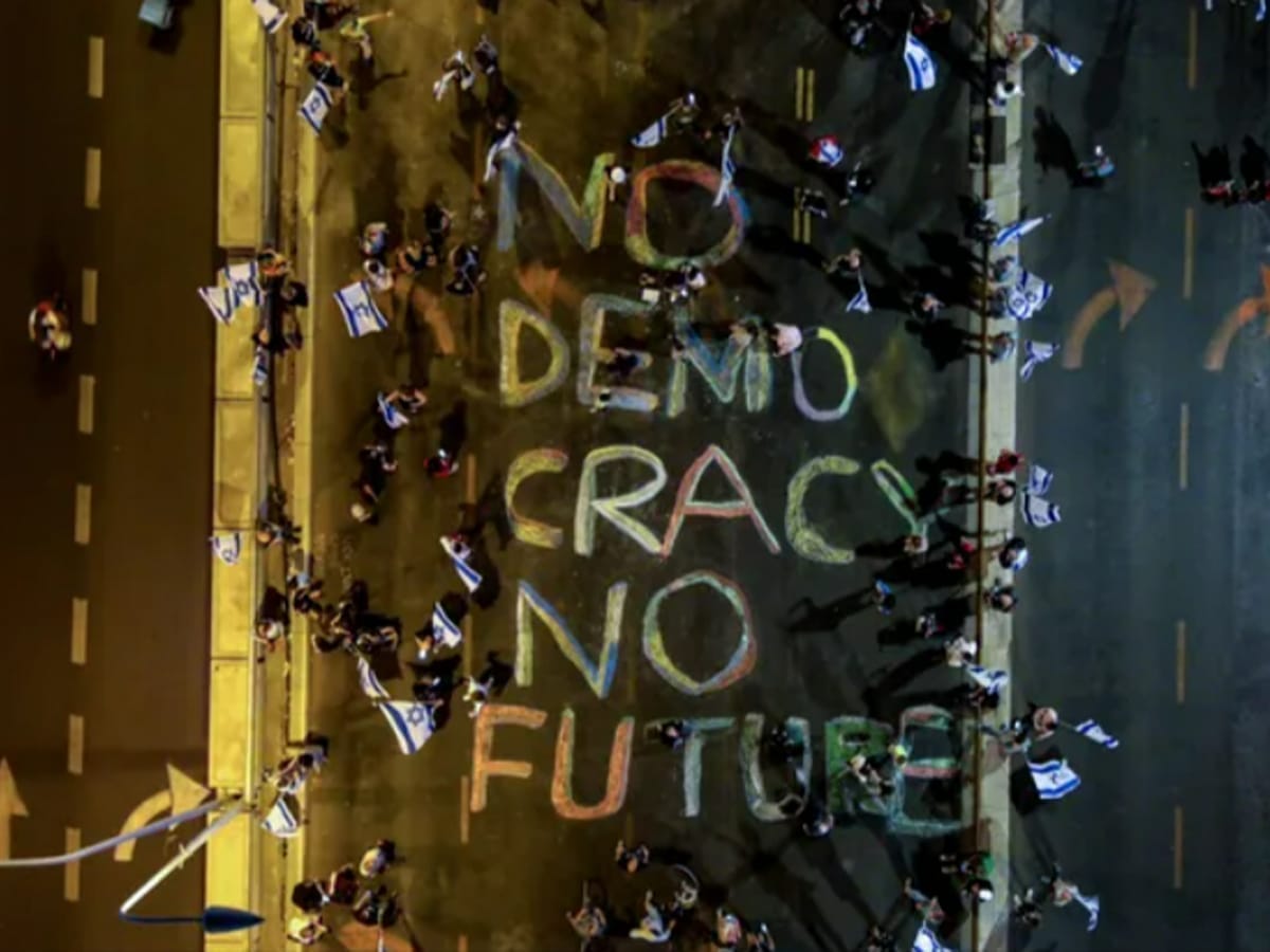 Израильтяне митингуют против судебного переворота 22-ю неделю подряд