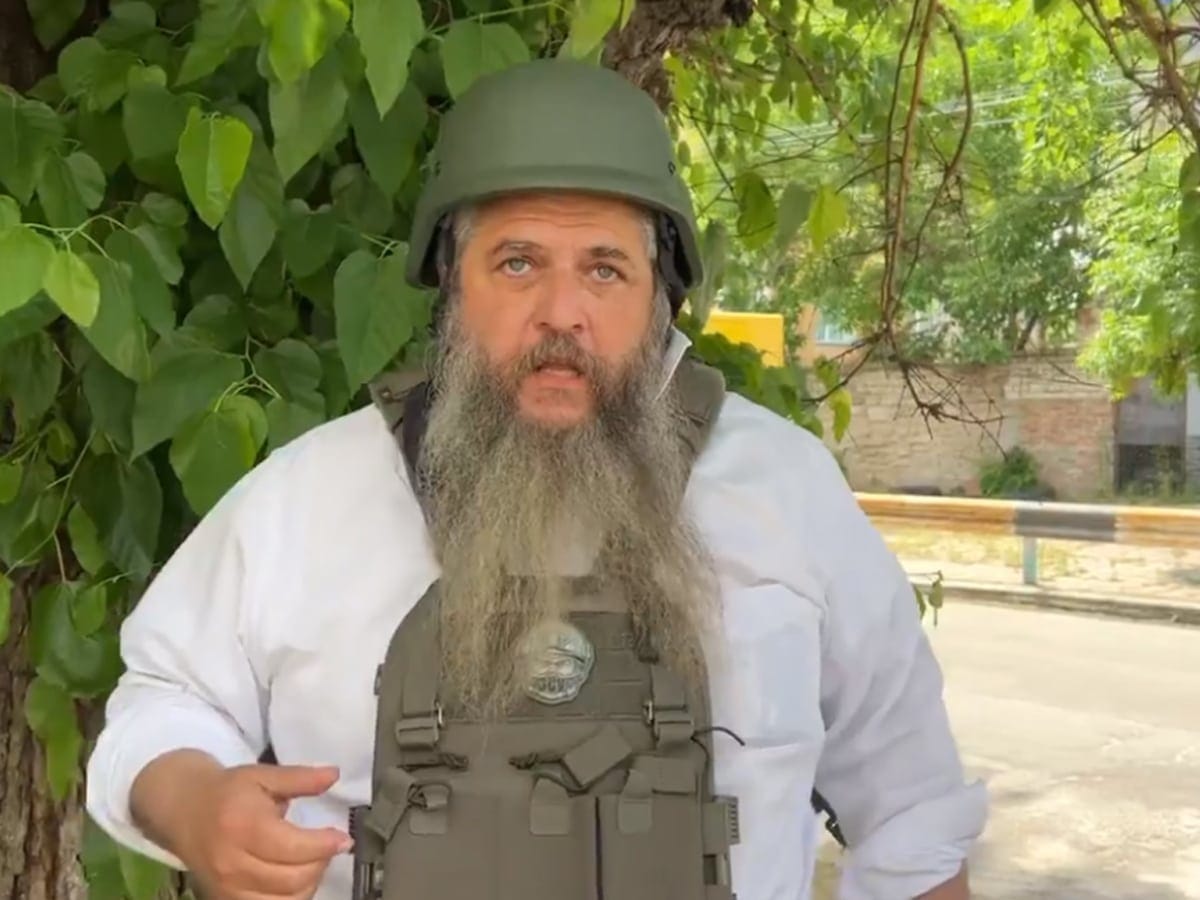 Главный раввин Украины Моше Асман попал под обстрел в Херсоне: что известно (видео)