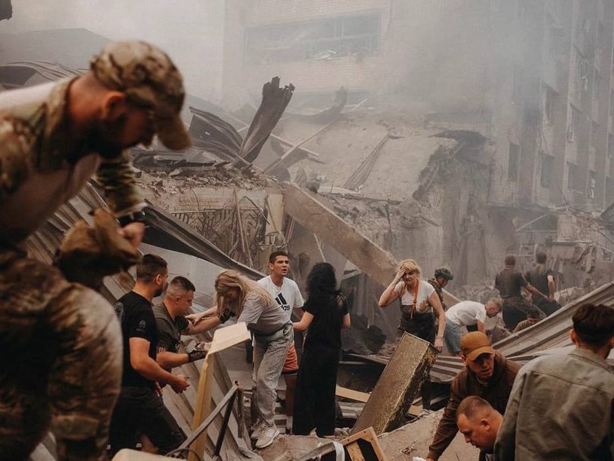 Удар рашистов по Краматорску: уже известно о 10 погибших и 61 раненом (среди которых 8-месячный малыш). Посольство Украины в Израиле выступило с призывом к правительству Нетаниягу