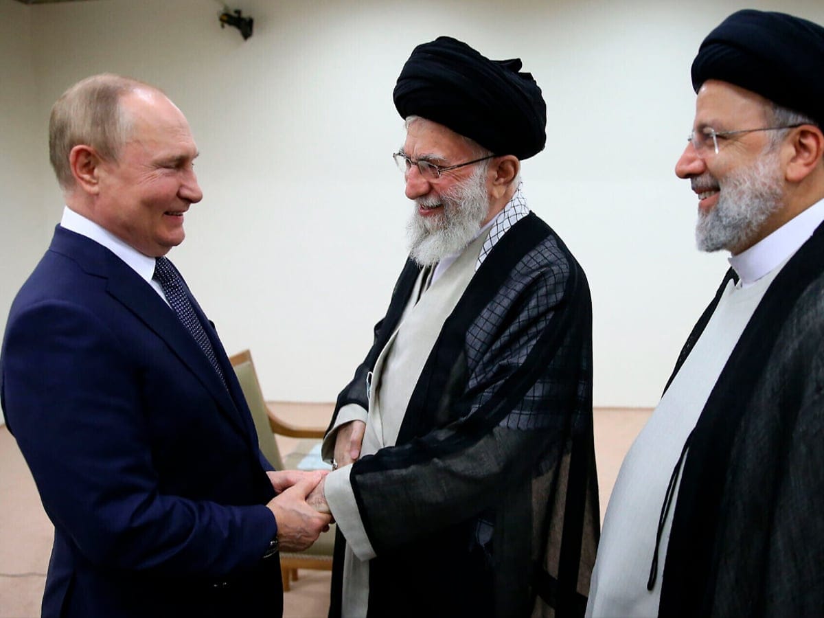 Россия обещает расширить военное сотрудничество с Ираном