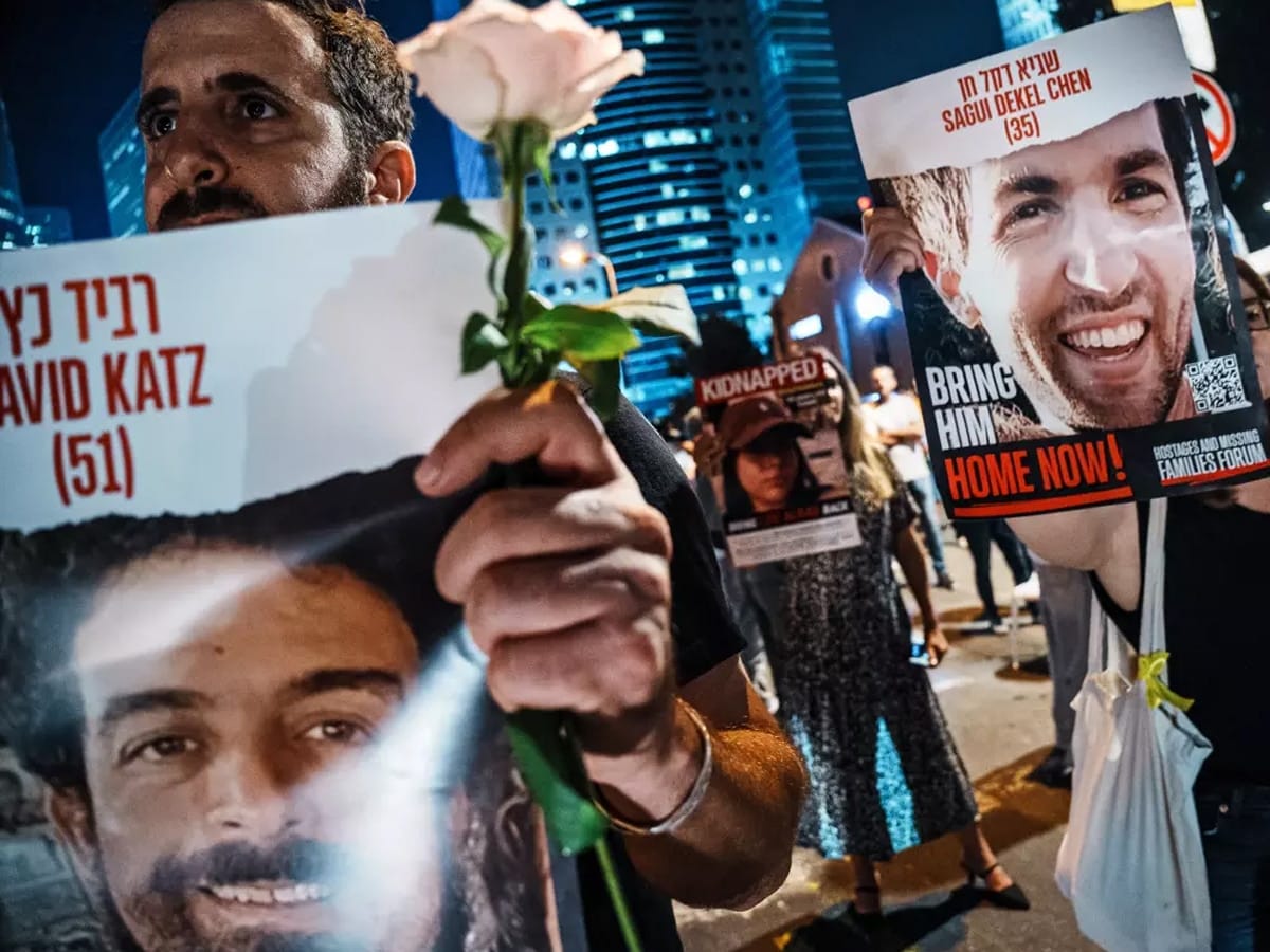 Новости Израиля Израильские голоса, ставящие под сомнение войну, слабы: "Некоторые люди называют нас предателями"