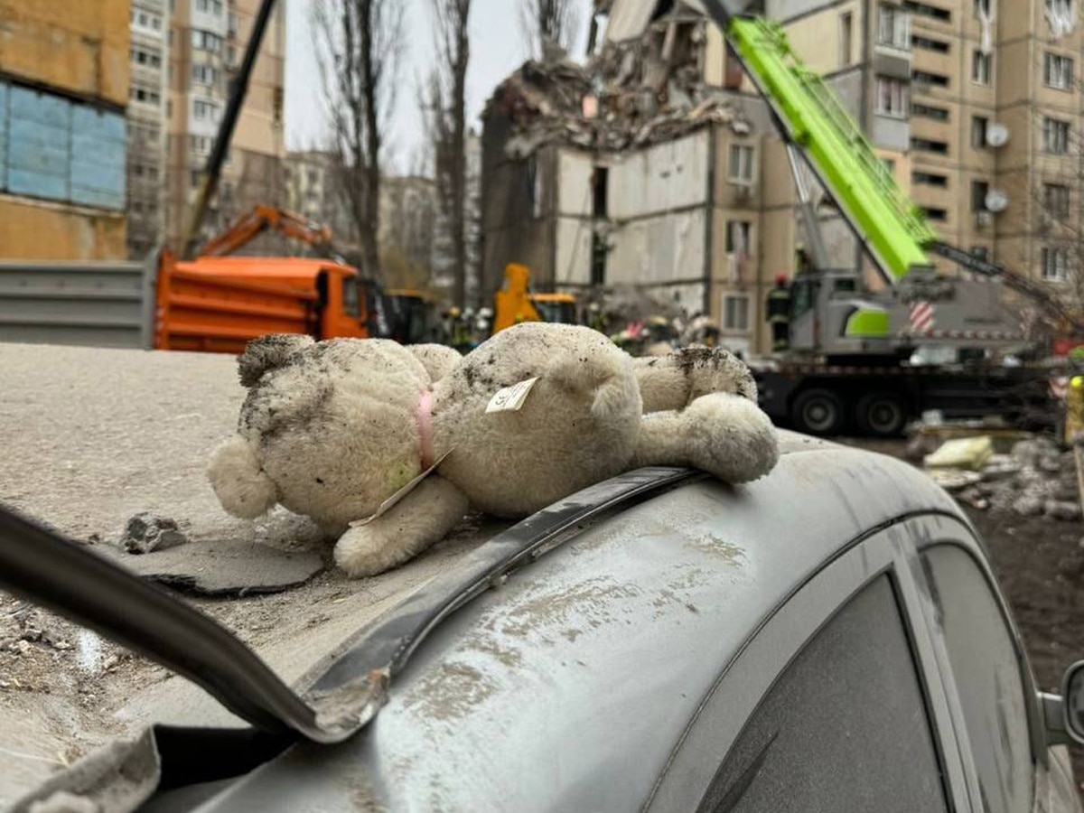 Оборона Украины. День 739. В Одессе из-под завалов достали уже 10 тел, в том числе 3-их маленьких детей - ООН молчит