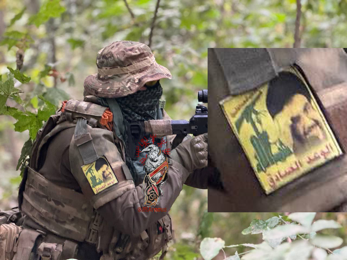 В сеть попали фото российских оккупационных солдат в Украине, надевших шевроны в поддержку "Хезболлы" - фото и анализ