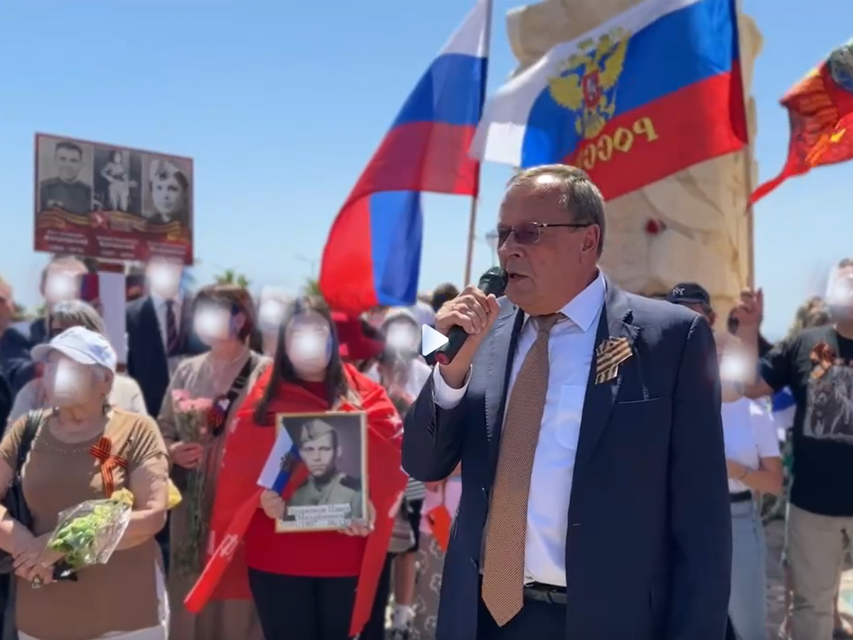 Посол России в Израиле призвал граждан РФ покинуть страну, "пока имеются такие возможности" - что-то знает?