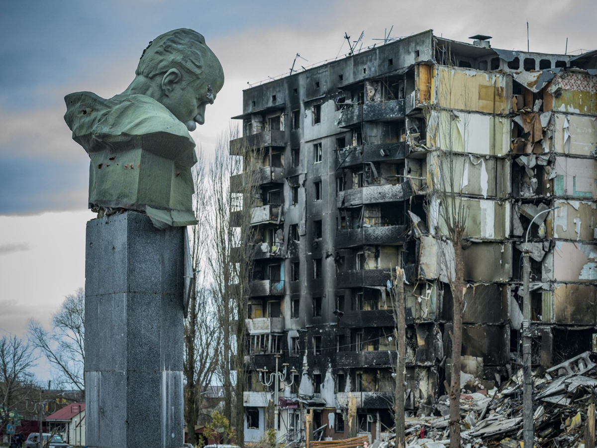 Украинцы смогут подать заявление на репарации от РФ уже в 2025 году в международный Реестр убытков, штаб-квартира которого расположена в Гааге НАновости