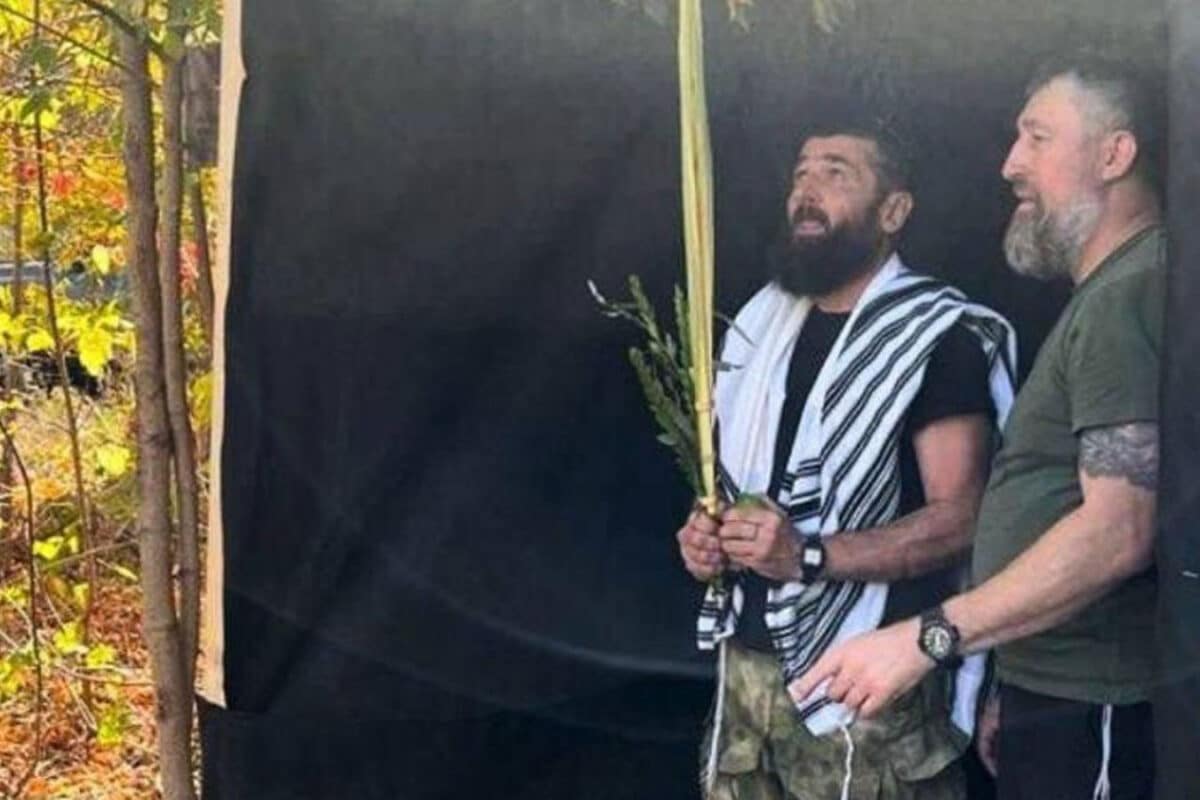 Еврейская Украина празднует Суккот — между сукой и бомбоубежищем