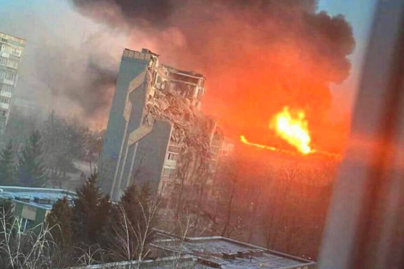 Ночь, которую невозможно забыть: Россия обрушила на Украину более 470 дронов и 48 ракет. Тернополь потерял 10 человек. Десятки детей ранены.